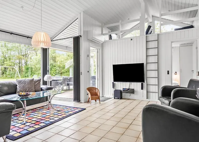 Vakantiehuis 4 Bedroom Amazing In Nørre Nebel