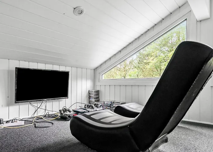 4 Bedroom Amazing In Vakantiehuis