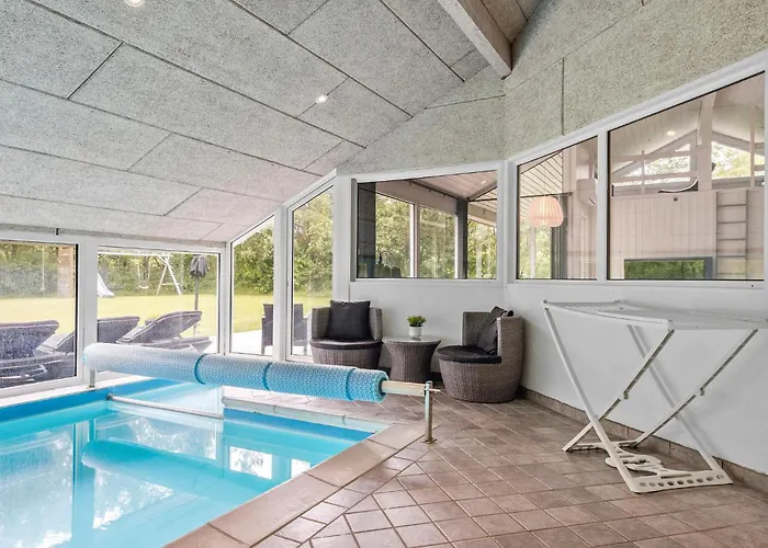 Vakantiehuis 4 Bedroom Amazing In