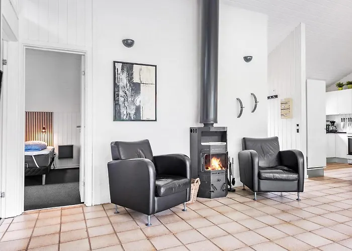 4 Bedroom Amazing In Vakantiehuis Nørre Nebel