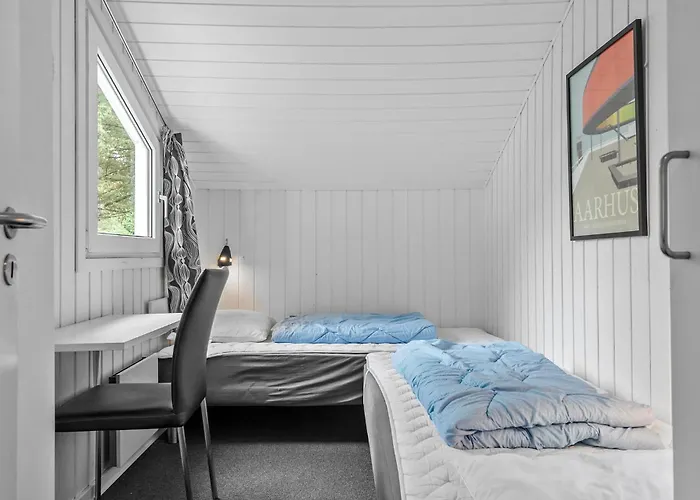 Vakantiehuis 4 Bedroom Amazing In Nørre Nebel