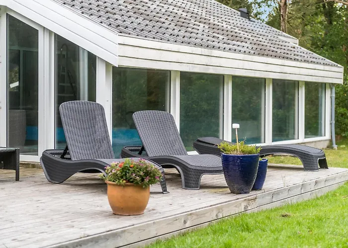 4 Bedroom Amazing In Vakantiehuis *