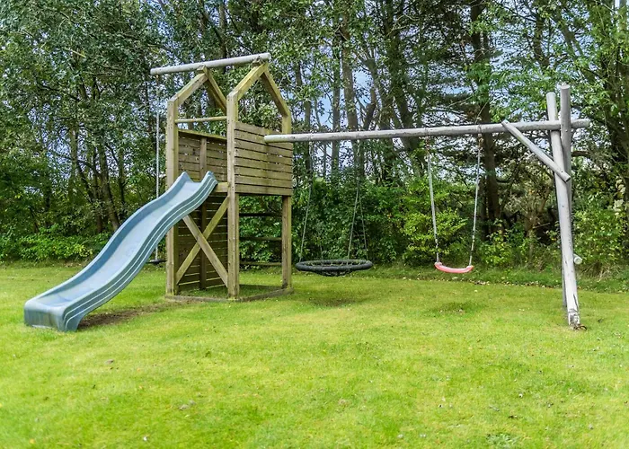 Vakantiehuis 4 Bedroom Amazing In Nørre Nebel